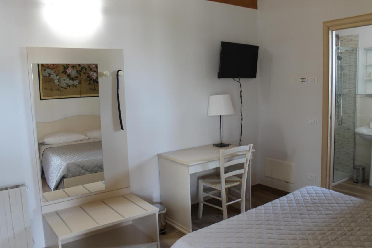 Corte Nuova B&B Bagnolo San Vito Ngoại thất bức ảnh